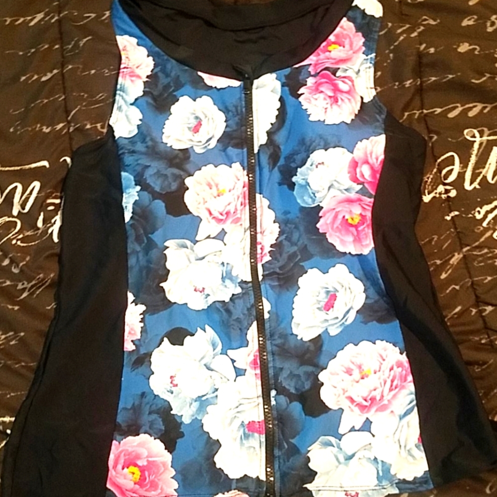 Swim suit top
